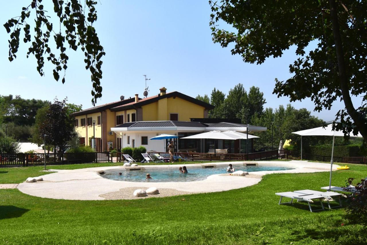 Agricampeggio Corte Tonolli Valeggio sul Mincio Buitenkant foto